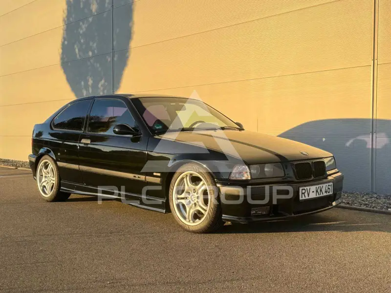 2000 BMW 323
