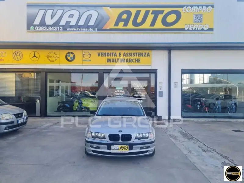 2000 BMW 323