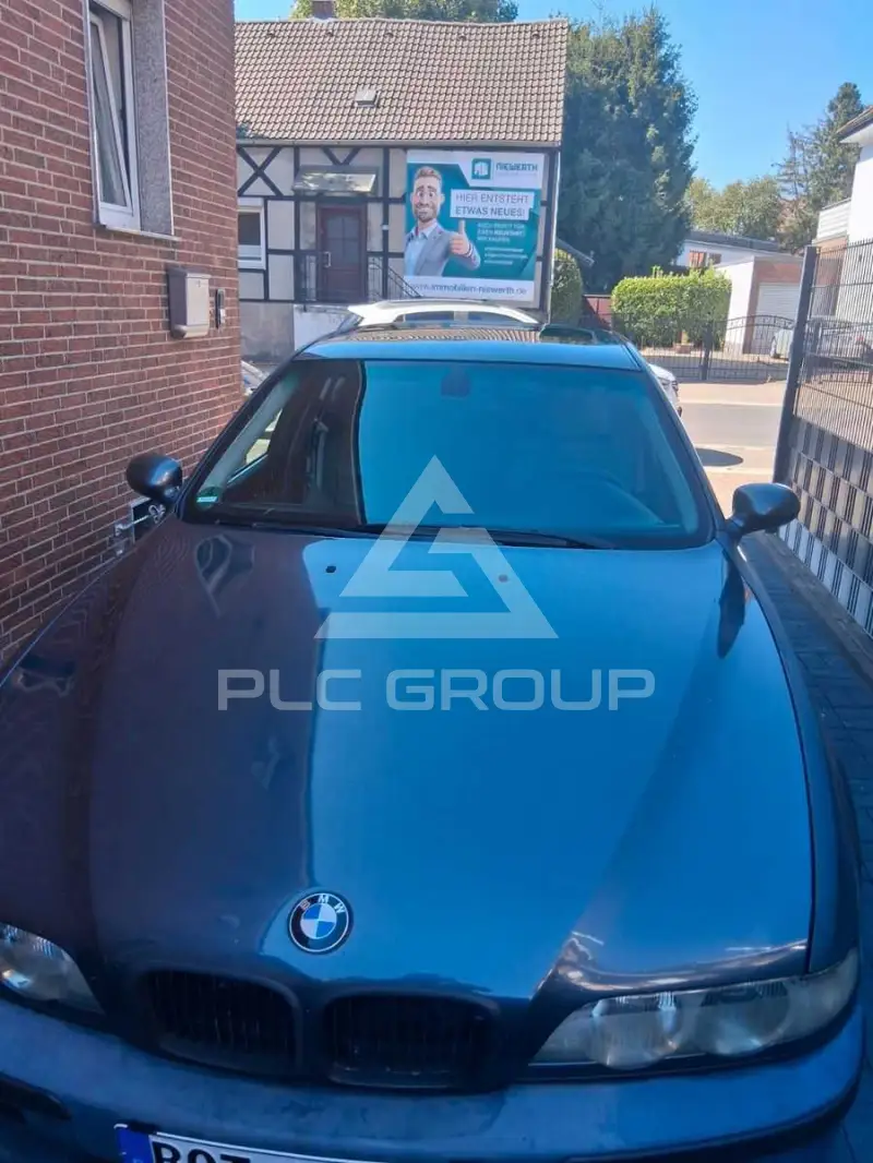 2000 BMW 523