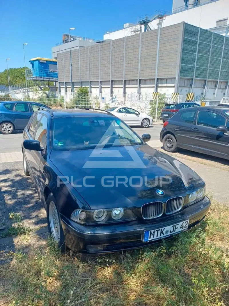 2000 BMW 523