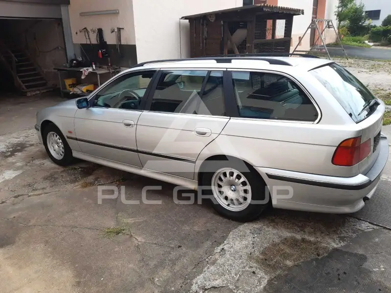 2000 BMW 525