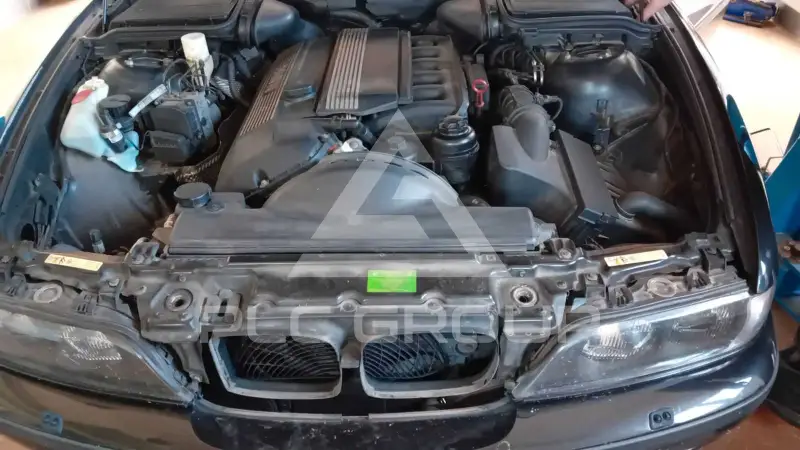 2000 BMW 528