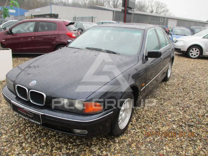 2000 BMW 528