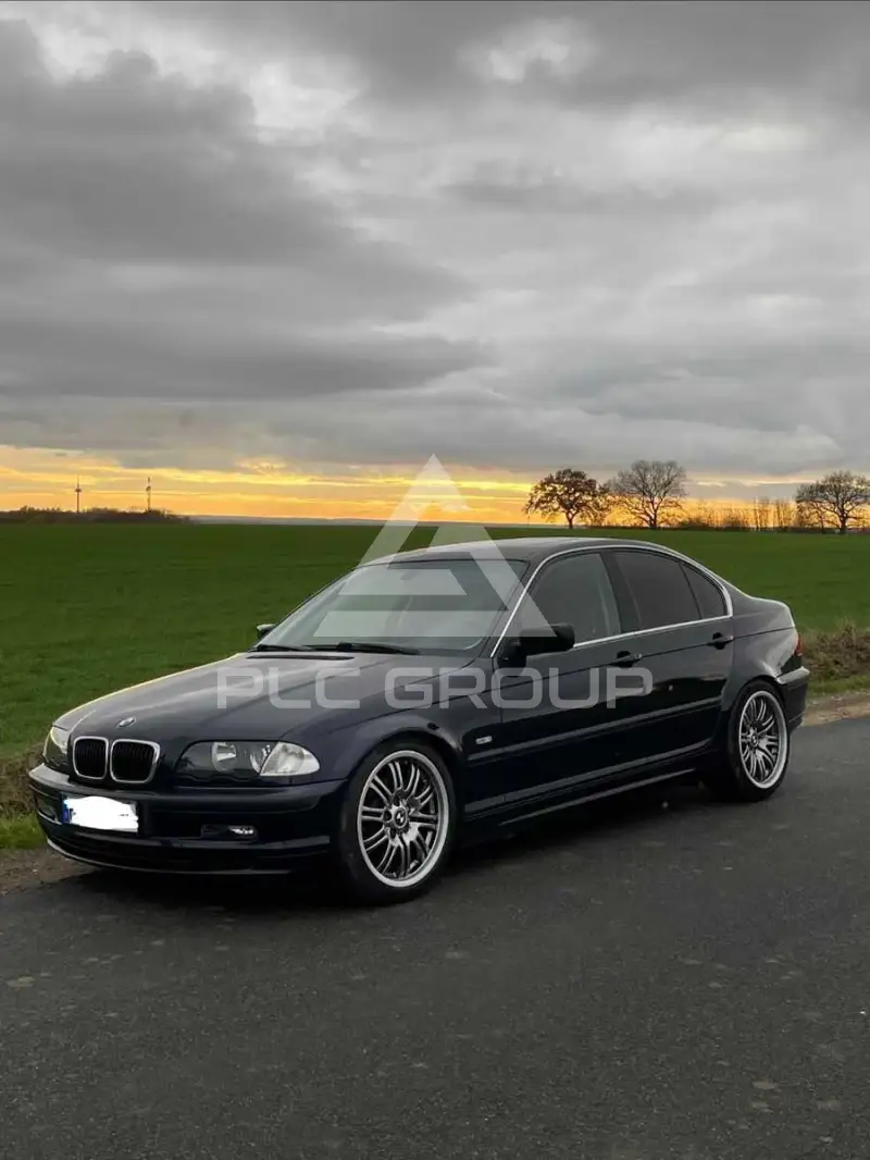 2000 BMW 320
