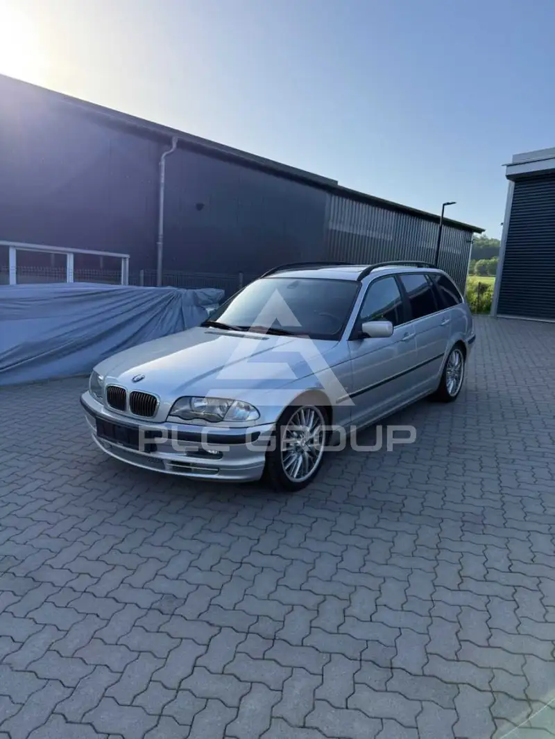 2000 BMW 330