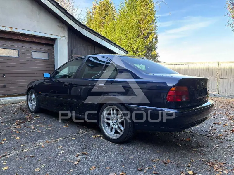 2000 BMW 540