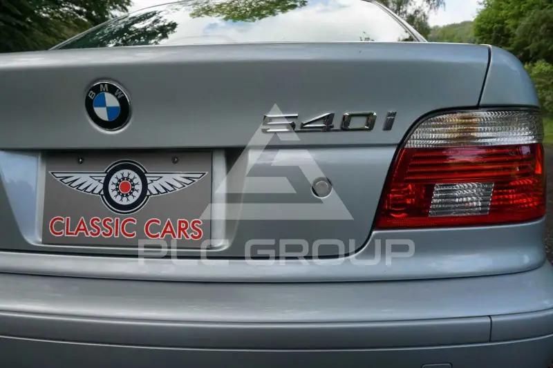 2000 BMW 540
