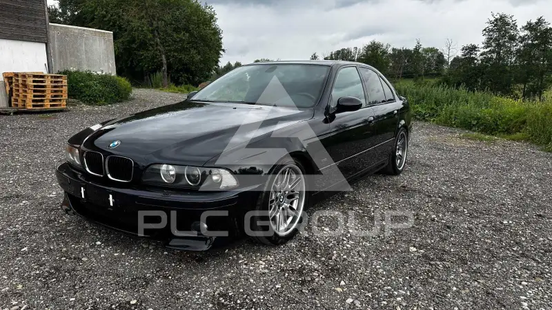2000 BMW M5