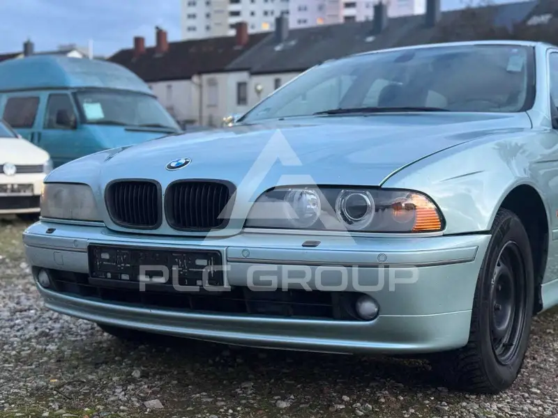 2000 BMW 520