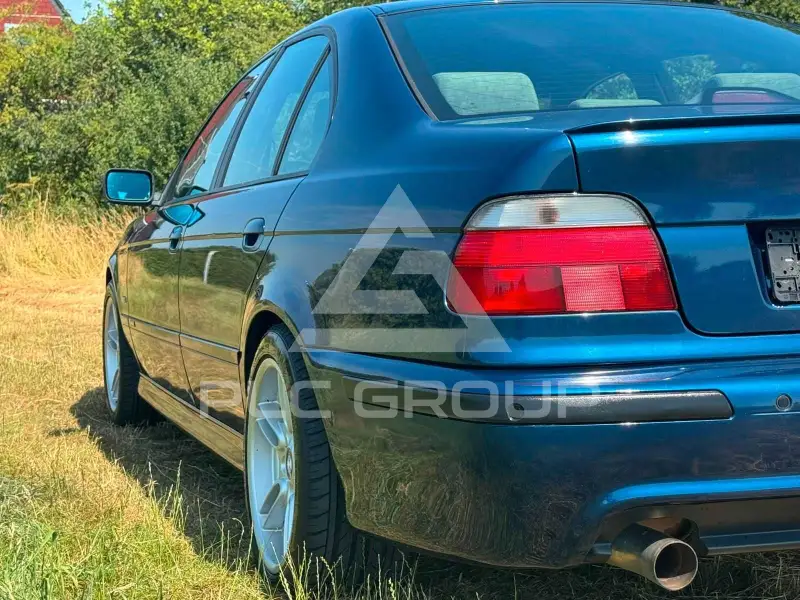 2000 BMW 520