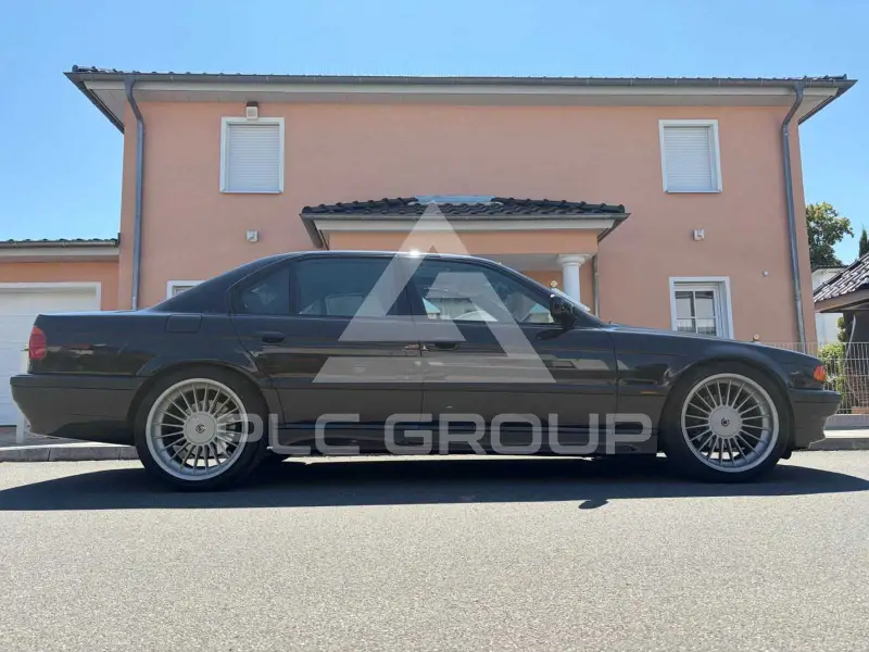 2000 BMW 735