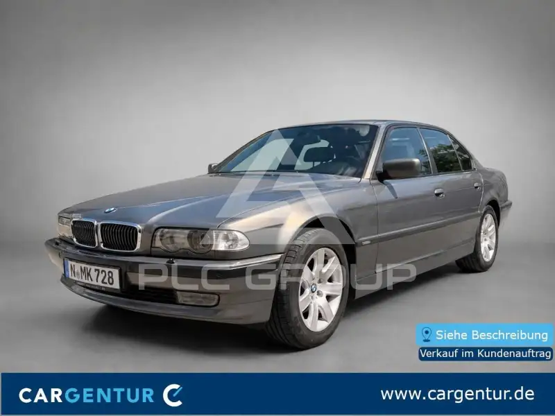 2000 BMW 728