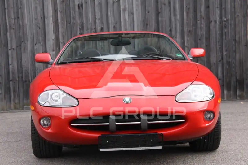 2000 Jaguar XK8
