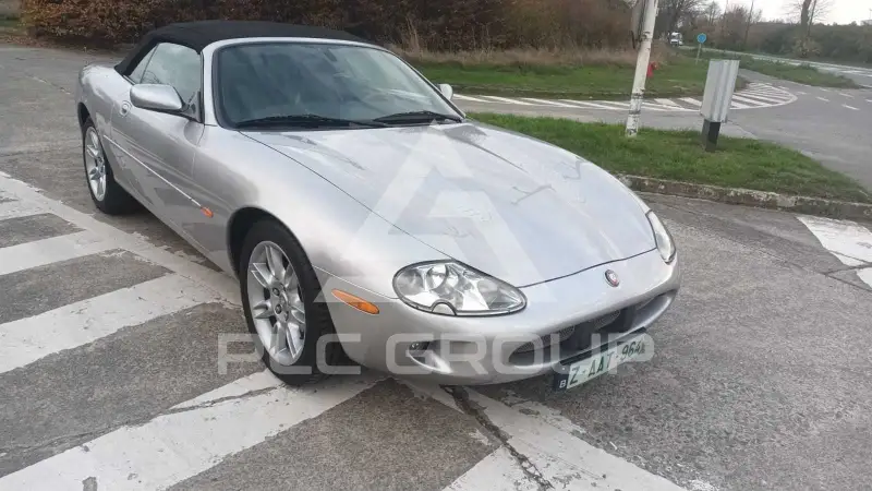 2000 Jaguar XKR