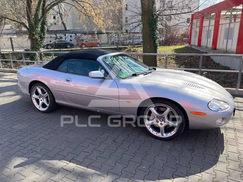 2000 Jaguar XKR
