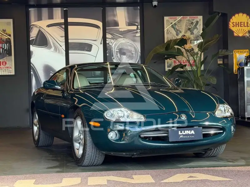 2000 Jaguar XK