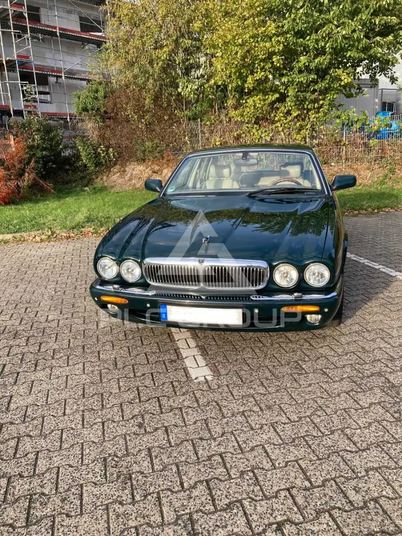 2000 Jaguar XJ