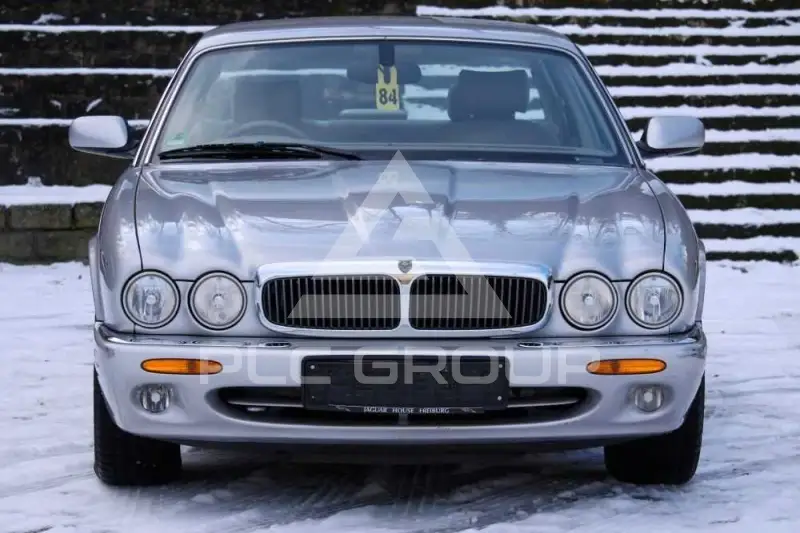2000 Jaguar XJ