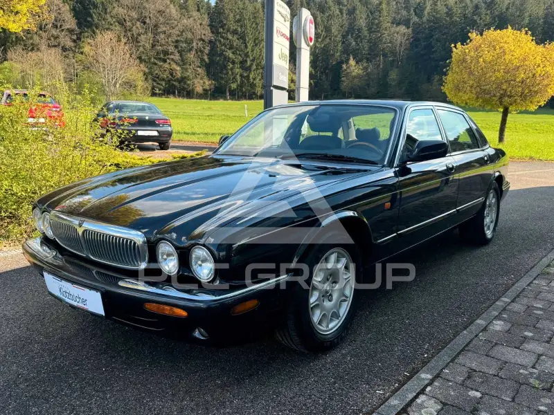 2000 Jaguar XJ