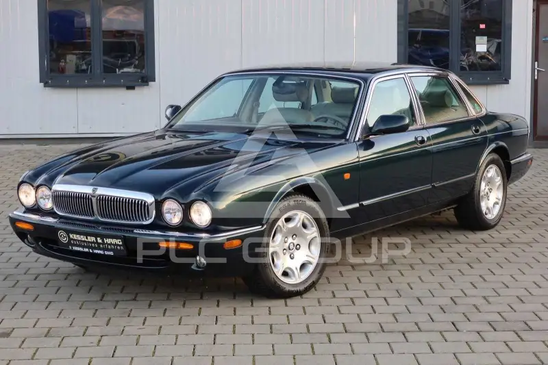2000 Jaguar XJ