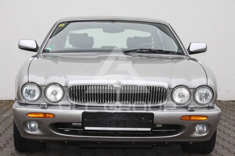 2000 Jaguar Daimler