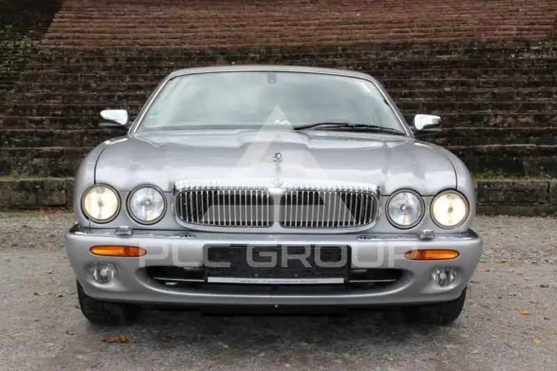 2000 Jaguar Daimler