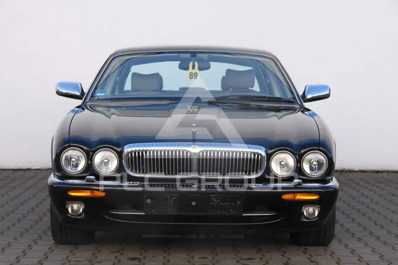 2000 Jaguar Daimler