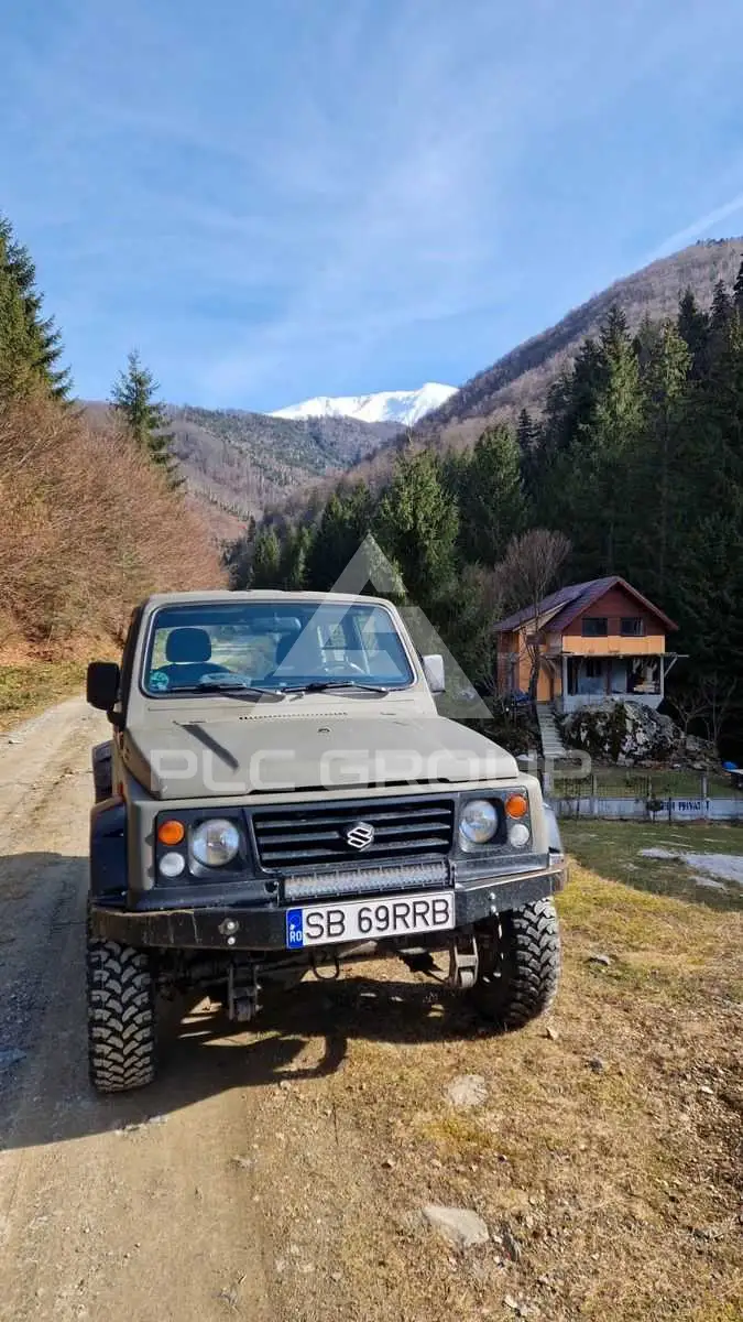 2000 Suzuki SJ
