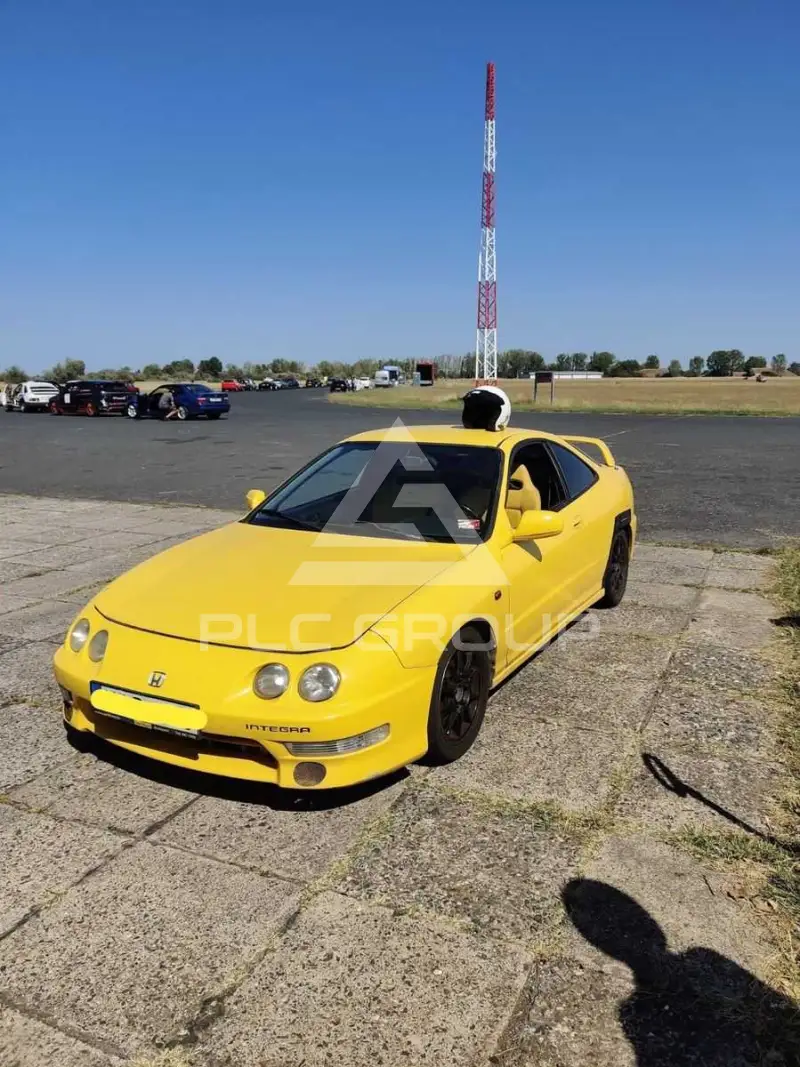 2000 Honda Integra
