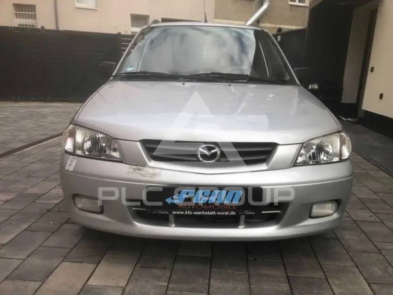 2000 Mazda Demio
