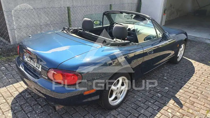 2000 Mazda MX-5
