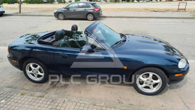 2000 Mazda MX-5