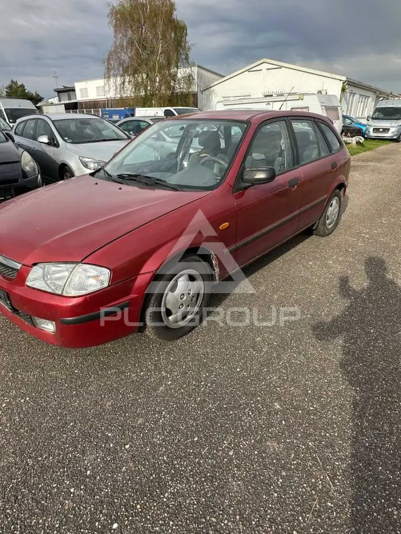 2000 Mazda 323