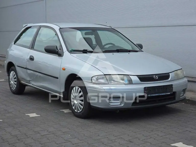 2000 Mazda 323