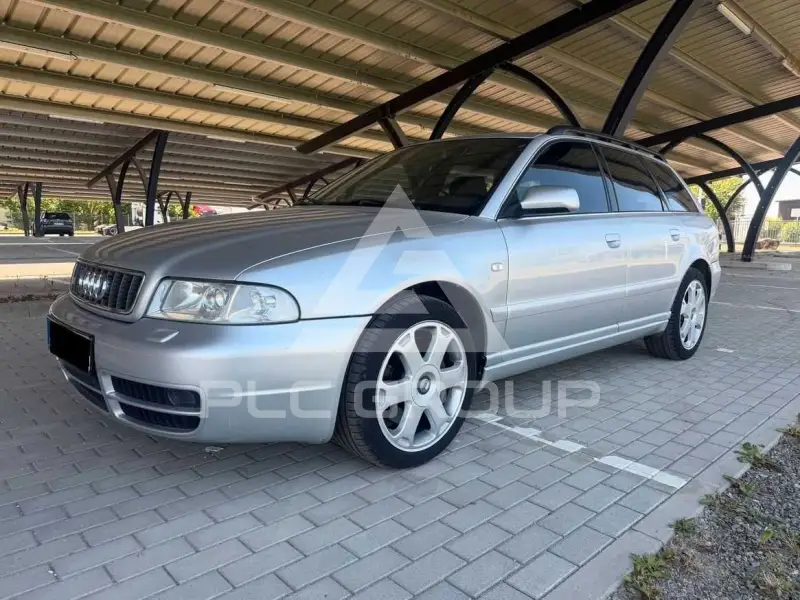 2000 Audi S4