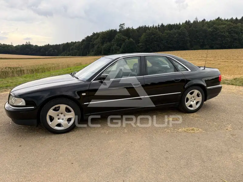 2000 Audi A8