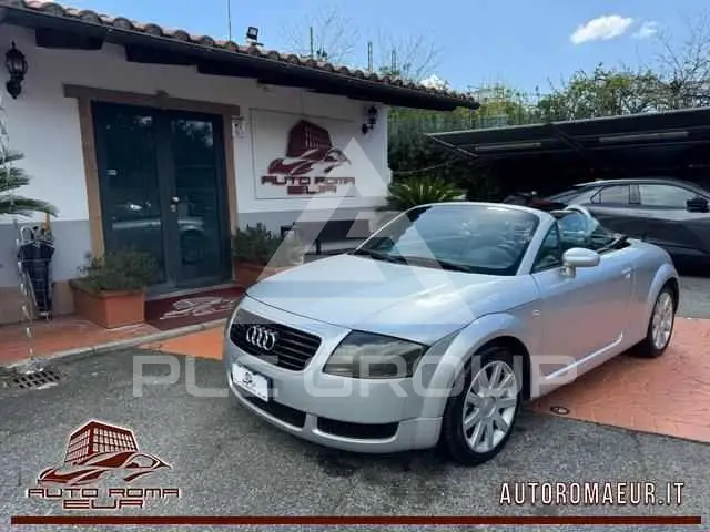 2000 Audi TT