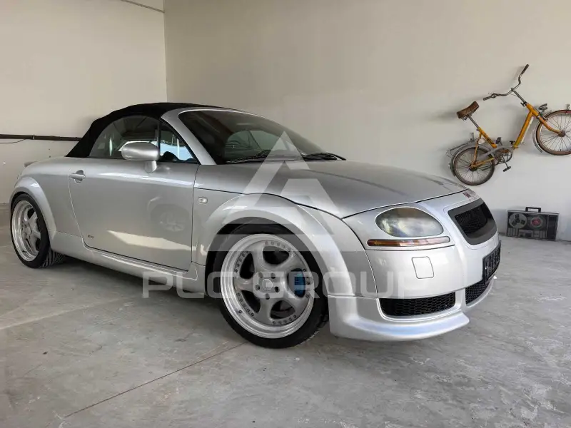 2000 Audi TT