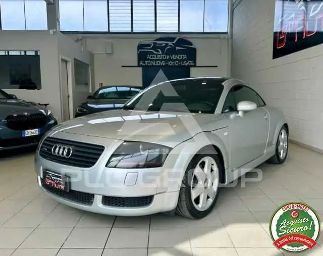 2000 Audi TT