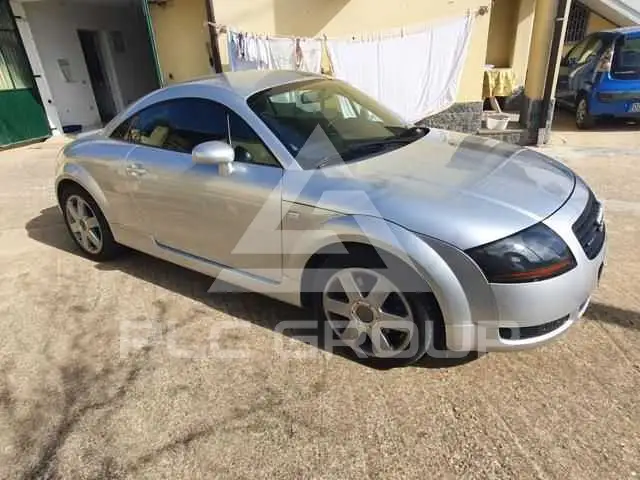 2000 Audi TT