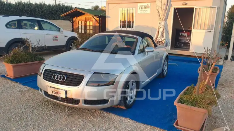 2000 Audi TT