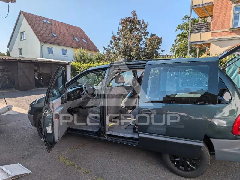 2000 Chrysler VOYAGER