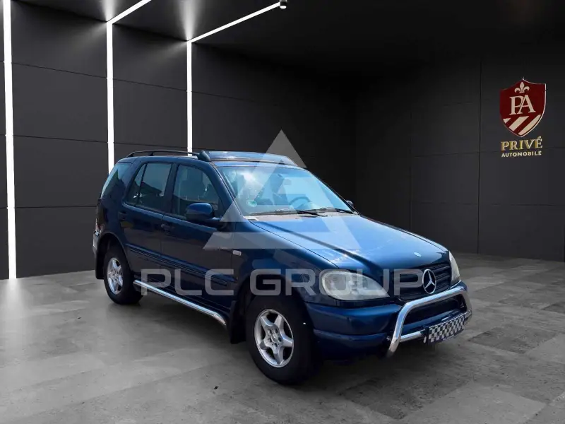 2000 Mercedes Benz ML 320