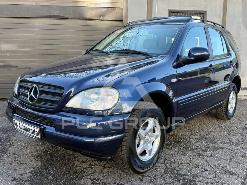 2000 Mercedes Benz ML 320