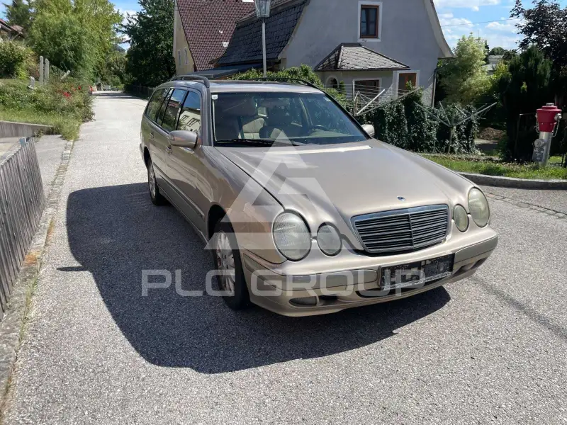 2000 Mercedes Benz E 320