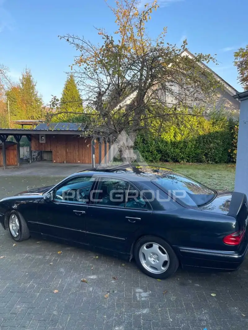 2000 Mercedes Benz 240
