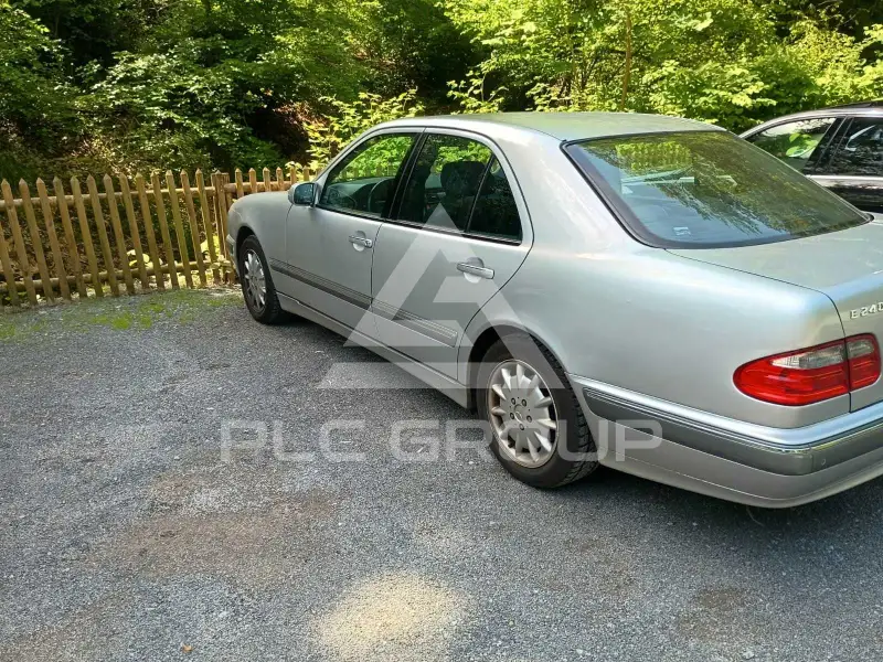 2000 Mercedes Benz 240