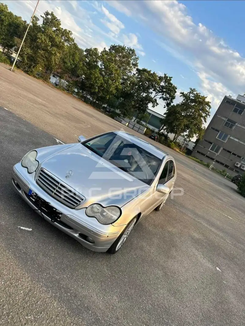 2000 Mercedes Benz 240