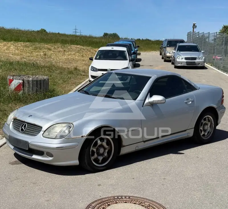 2000 Mercedes Benz SLK 200