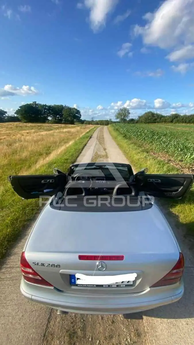 2000 Mercedes Benz SLK 200